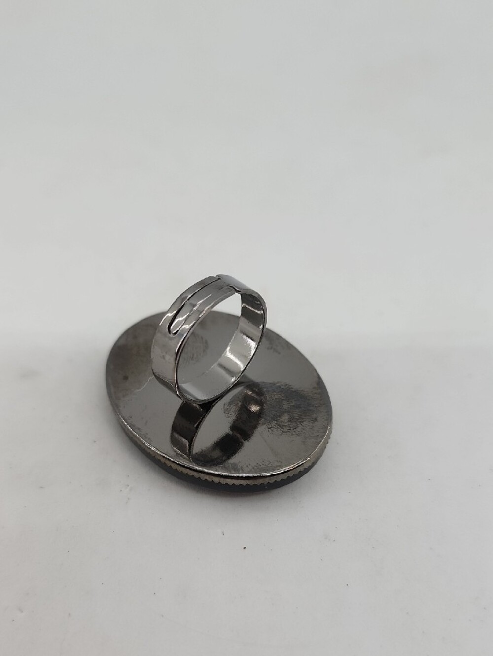 GASOLINE GLAMOUR COCKTAIL RING - Picture 4 of 5